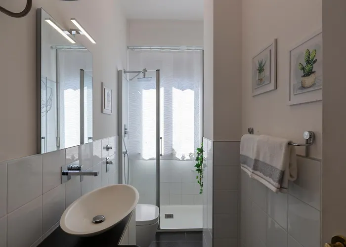 아파트 Coronelli - Flower District *