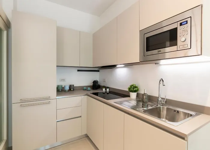 Coronelli - Flower District 아파트